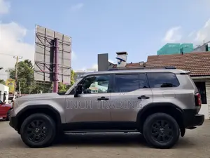 Toyota Land Cruiser Prado 2.8 2024 Gray