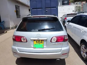 Toyota Caldina 2001 White