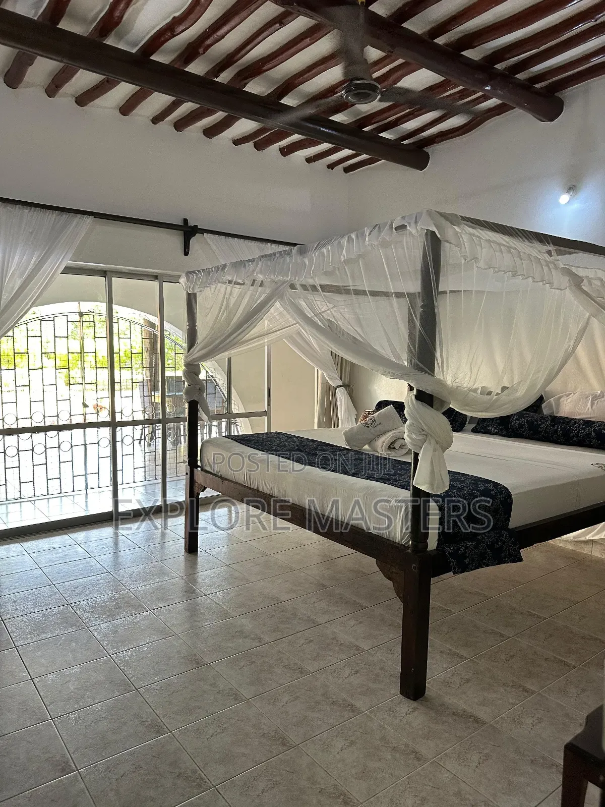 Diani Villa With Swimming Pool