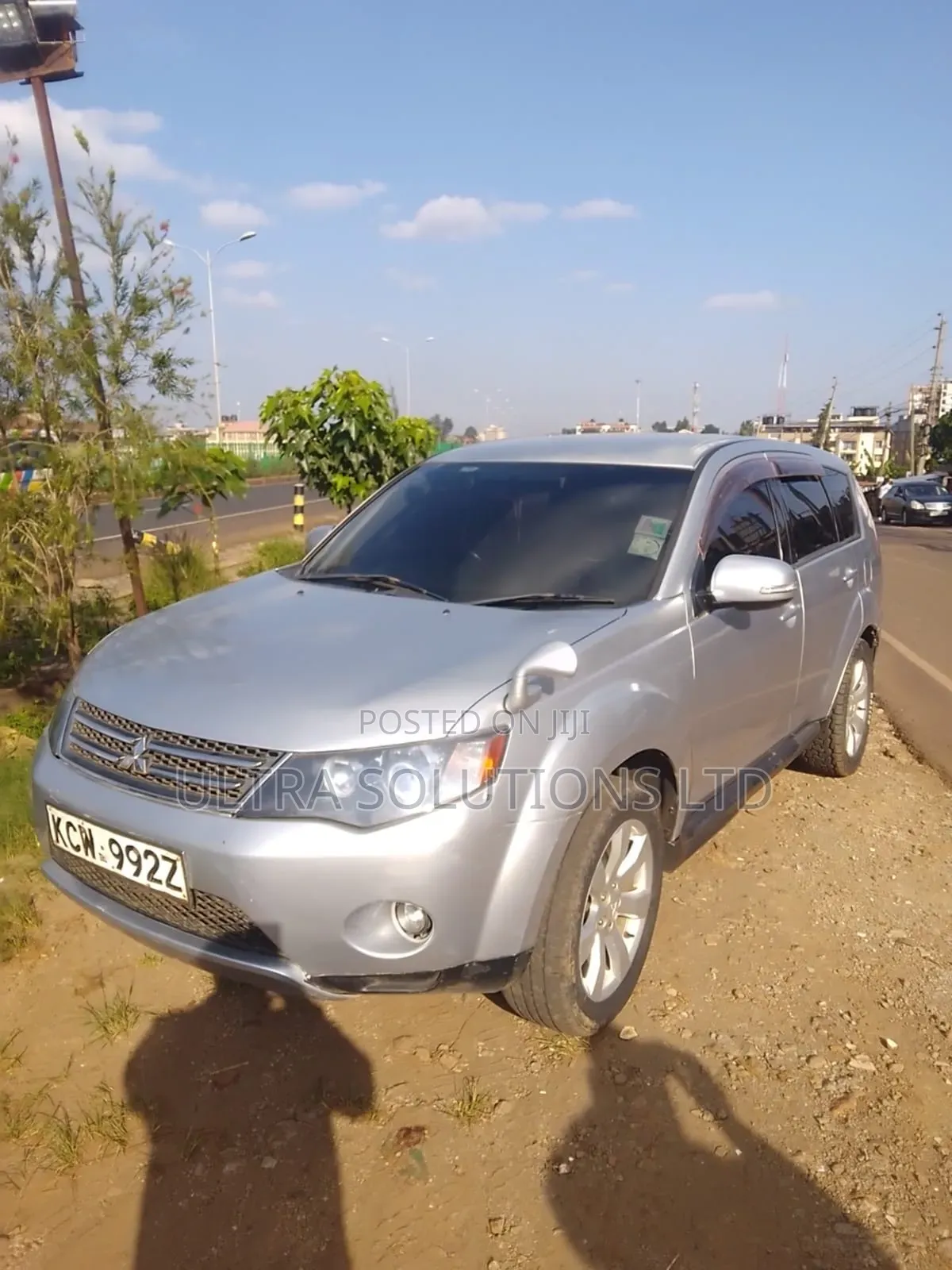Mitsubishi Outlander 2010 Silver