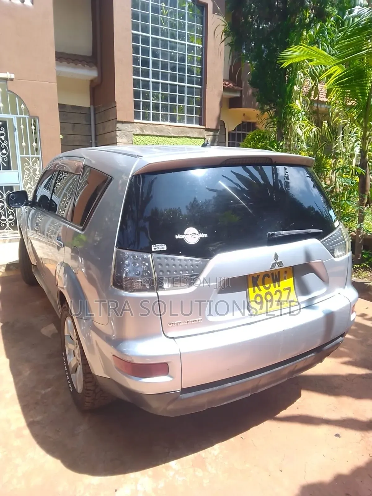 Mitsubishi Outlander 2010 Silver