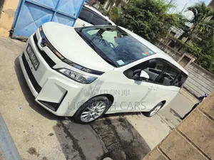 Toyota Voxy 2018 White