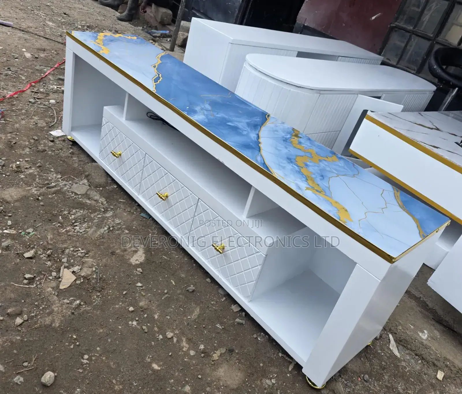 6 FTS Modern Box Executive Tv Stand