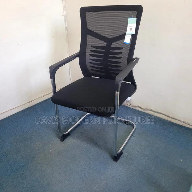 Visitors Office Chair - main view
