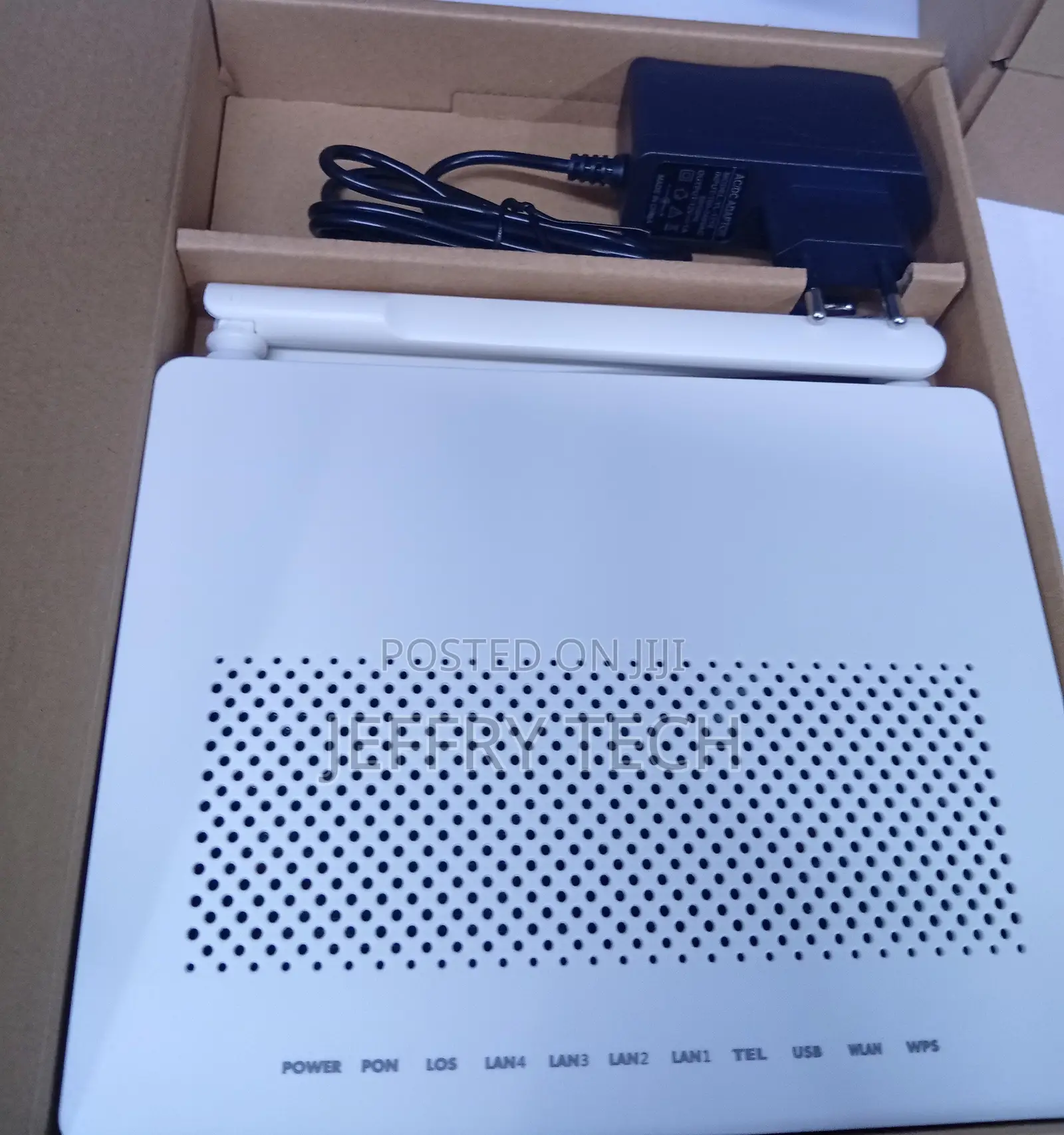 Huawei Echolife Hg8546m Fiber Optic Wi-fi Router.