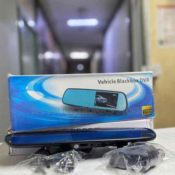 Wide-Angle Lens 4.3-Inch Hd LCD Vehicle Blackbox DVR Dash Camg-Sensor