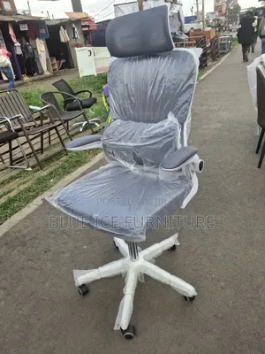 Executive Swivel Office Chair