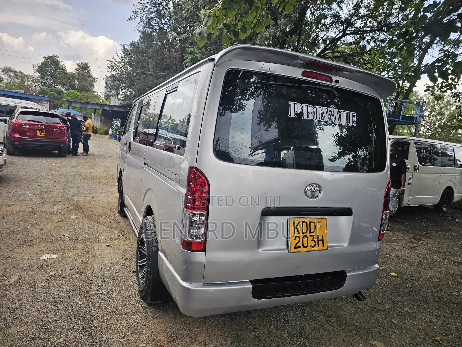 Toyota HiAce 2013 Silver