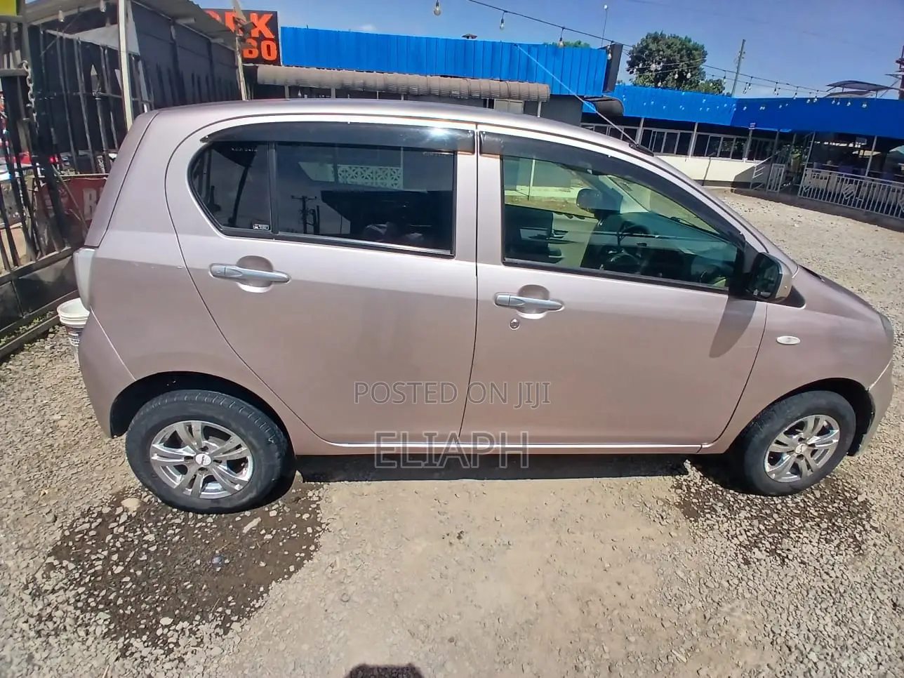 Daihatsu Mira 2015 Pink