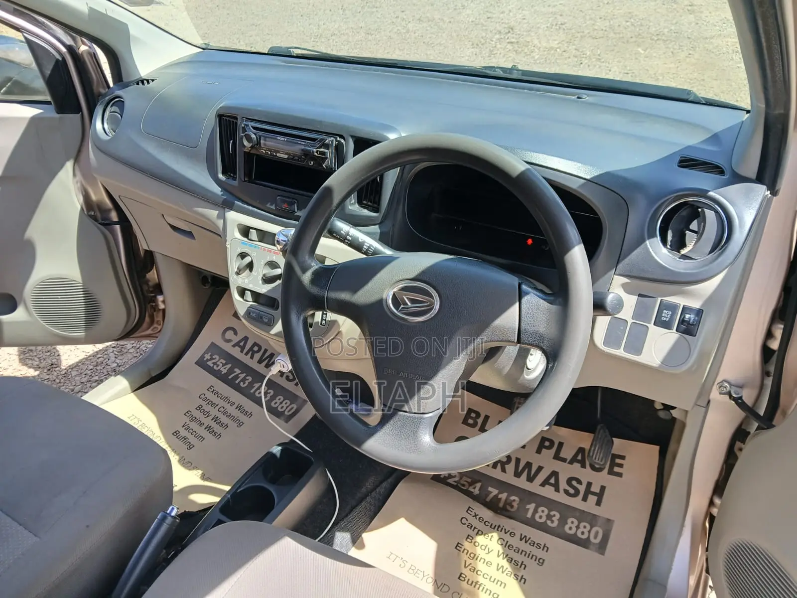 Daihatsu Mira 2015 Pink