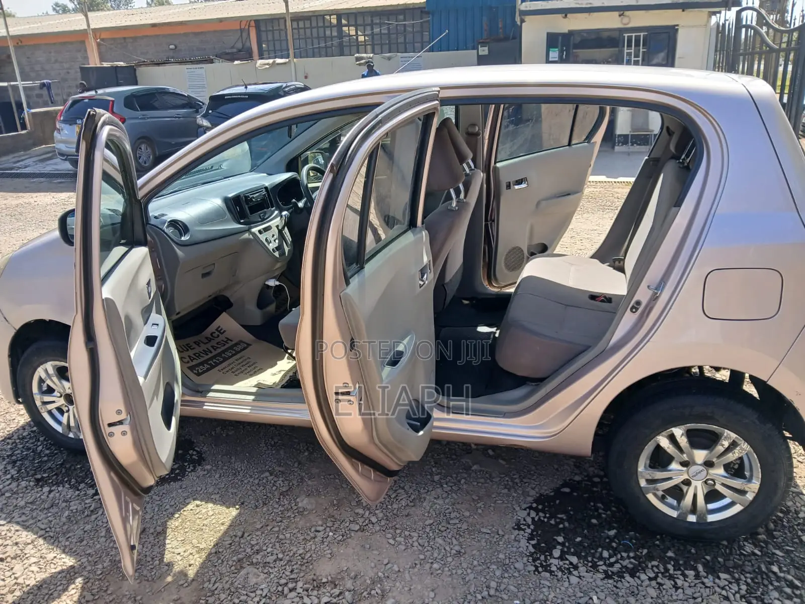 Daihatsu Mira 2015 Pink