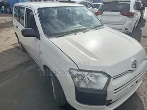 Toyota Succeed 2019 White