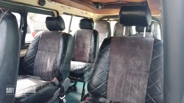 Toyota HiAce 2016 Beige - thumbnail 7