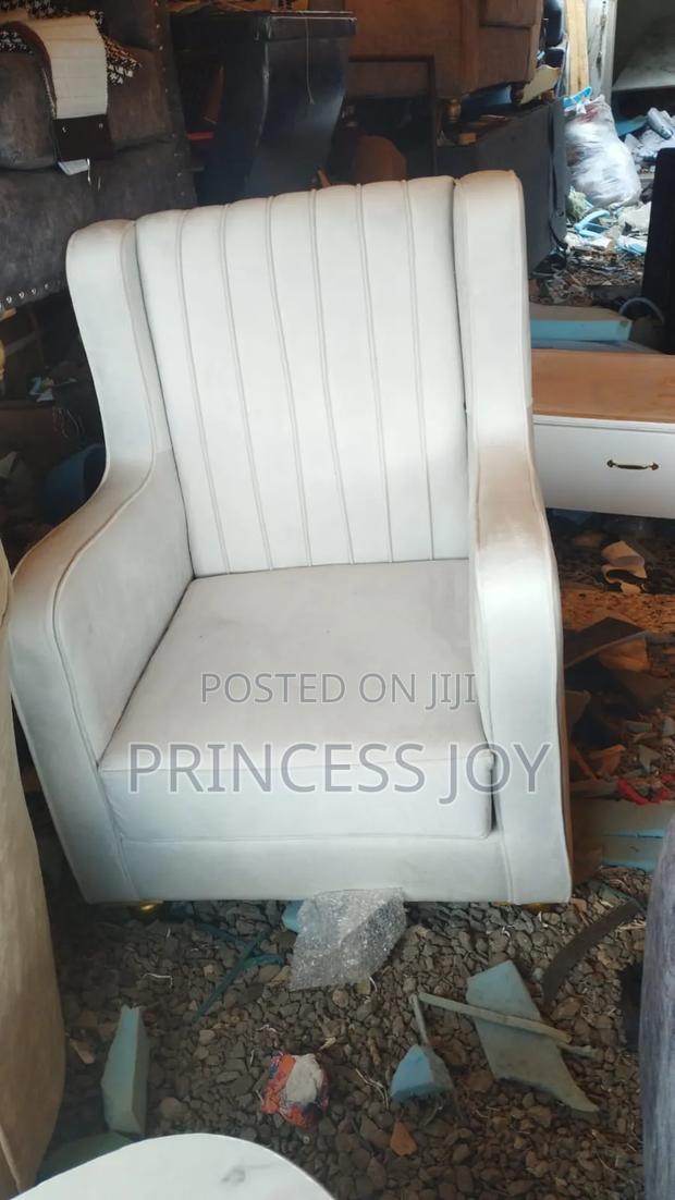 Comfy King Chair - thumbnail 2