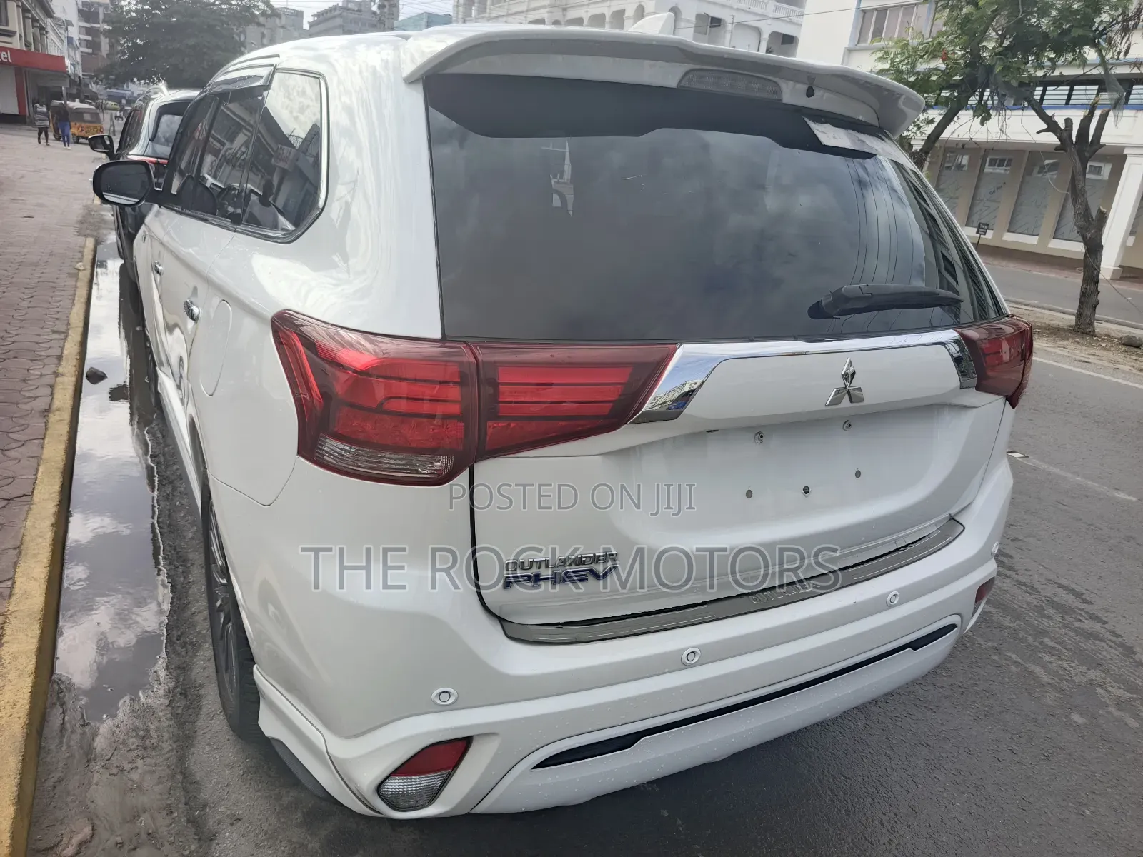 Mitsubishi Outlander 2020 White