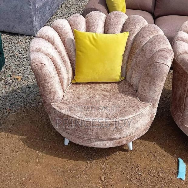 Classy Queen Chair