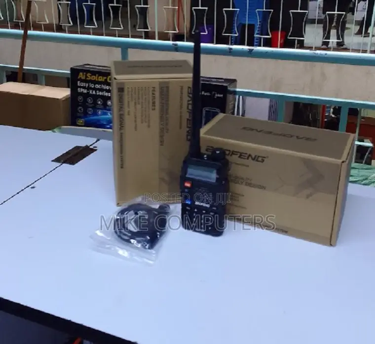 Baofeng Uv-5r Dual Band Radio for Hiking Security