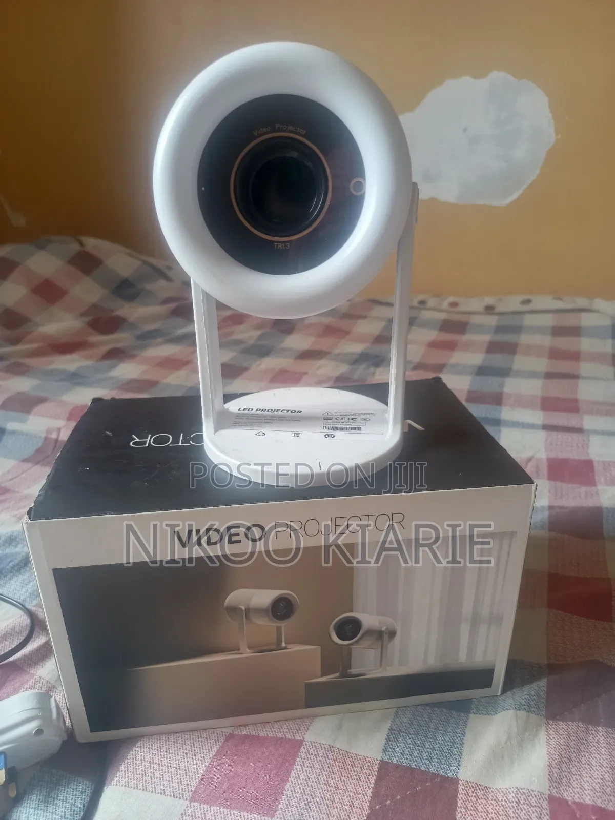 Elora Hy Projector , Hy Elora