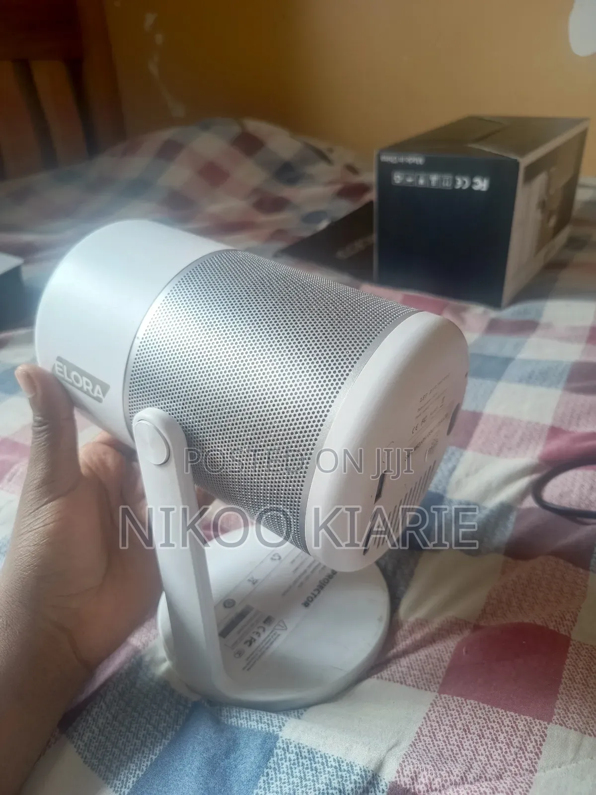 Elora Hy Projector , Hy Elora