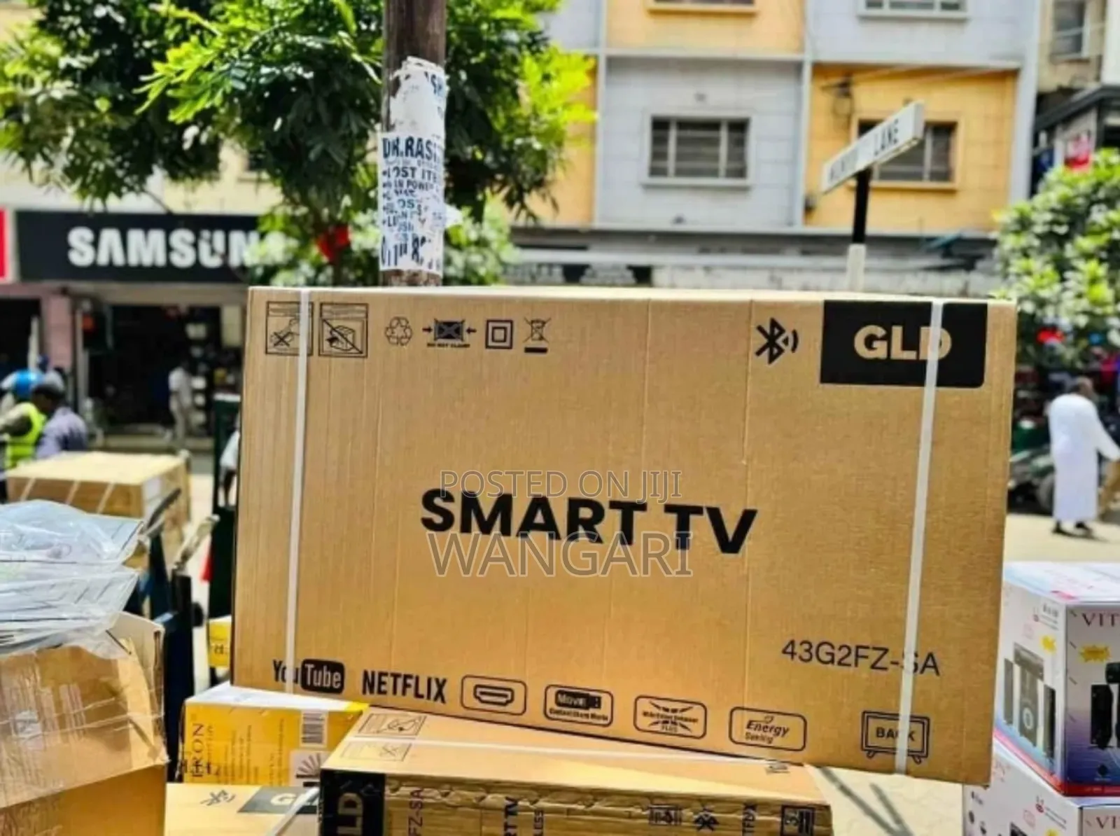 Facebook Youtube GLD 43 Inch Smart Tv