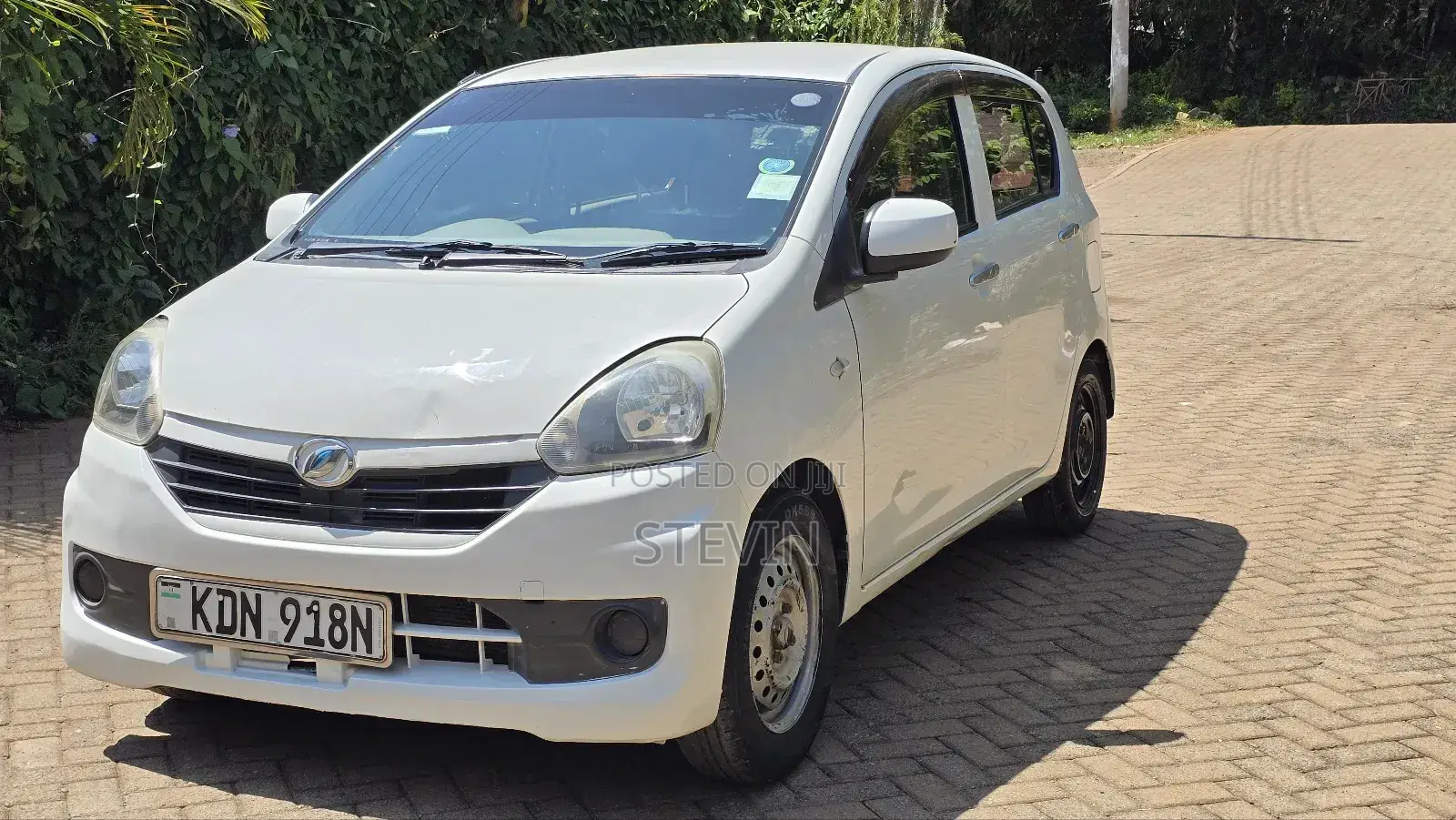 Daihatsu Mira 2016 White