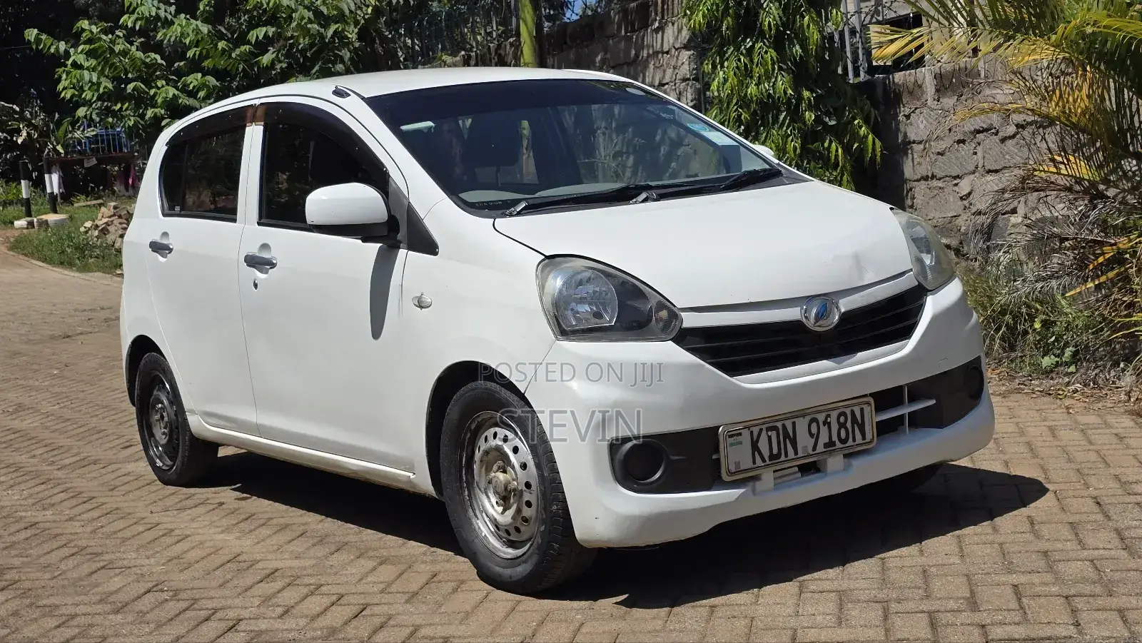Daihatsu Mira 2016 White