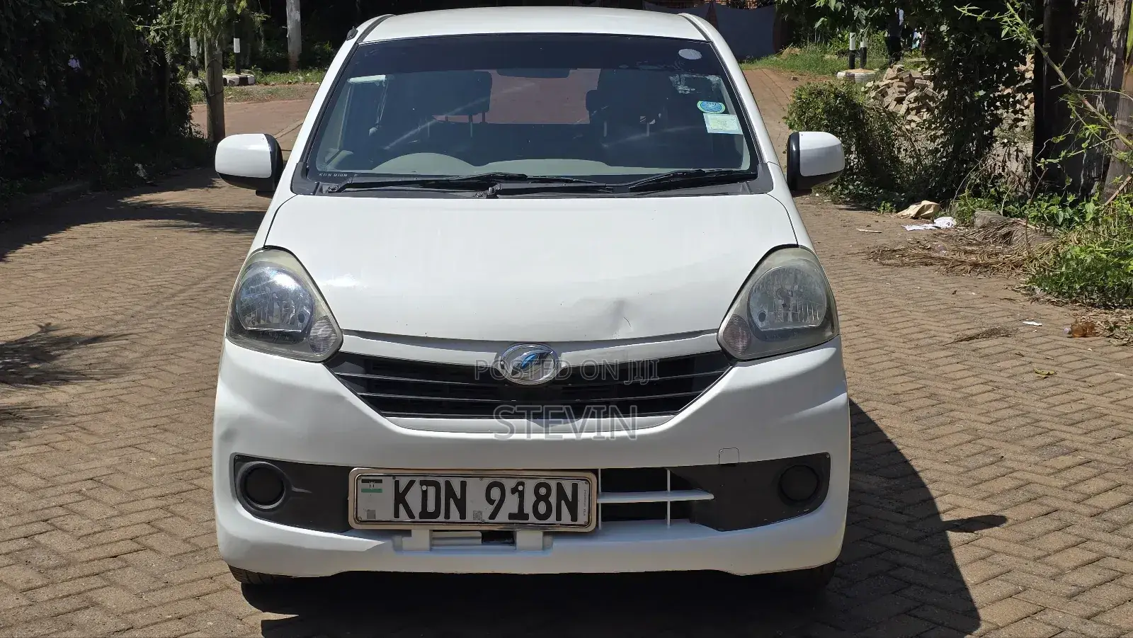 Daihatsu Mira 2016 White
