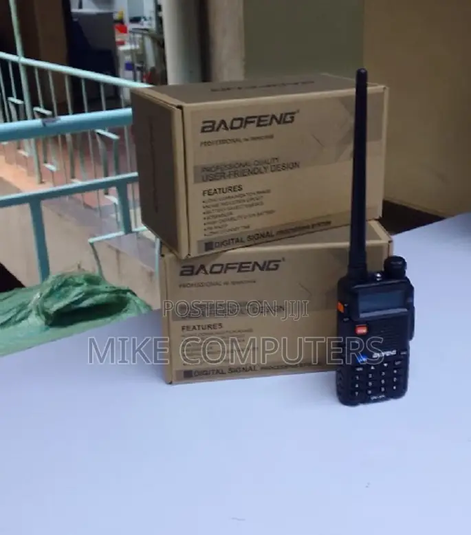 Uv-5r Compact High Power Two-Way Radio