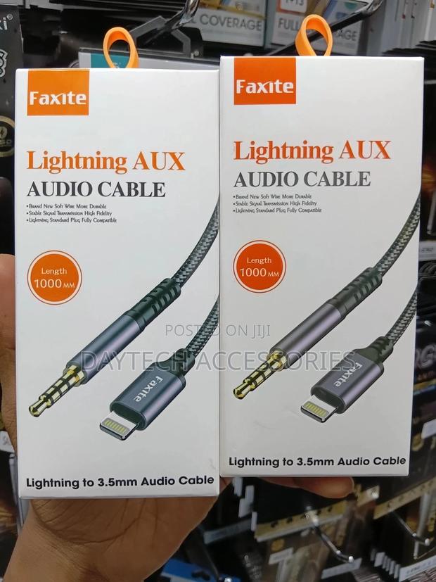 Lightning to 3.5mm Aux Audio Cable 1m Braided - Black - thumbnail 2