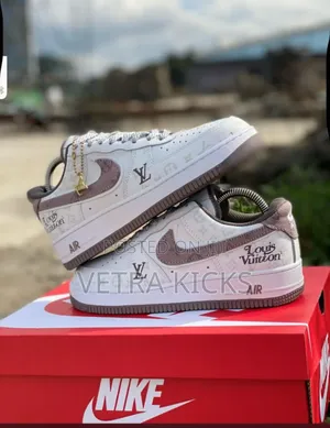 Airforce 1 Louis Vuitton Cream Sneakers