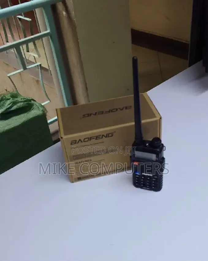 Baofeng Uv5r Handheld Radio With Led