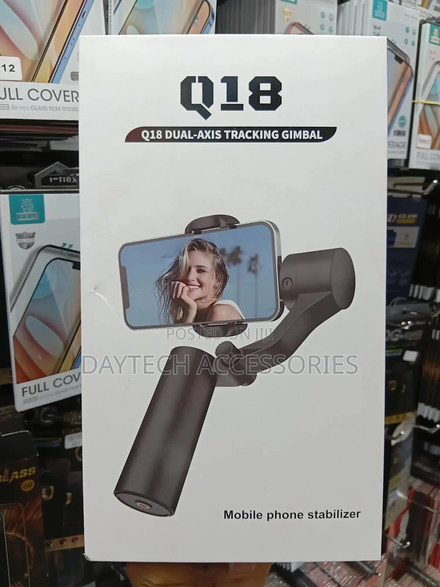 The Q18 Dual-Axis Tracking Gimbal Is a Mobile Phone Stabilizer