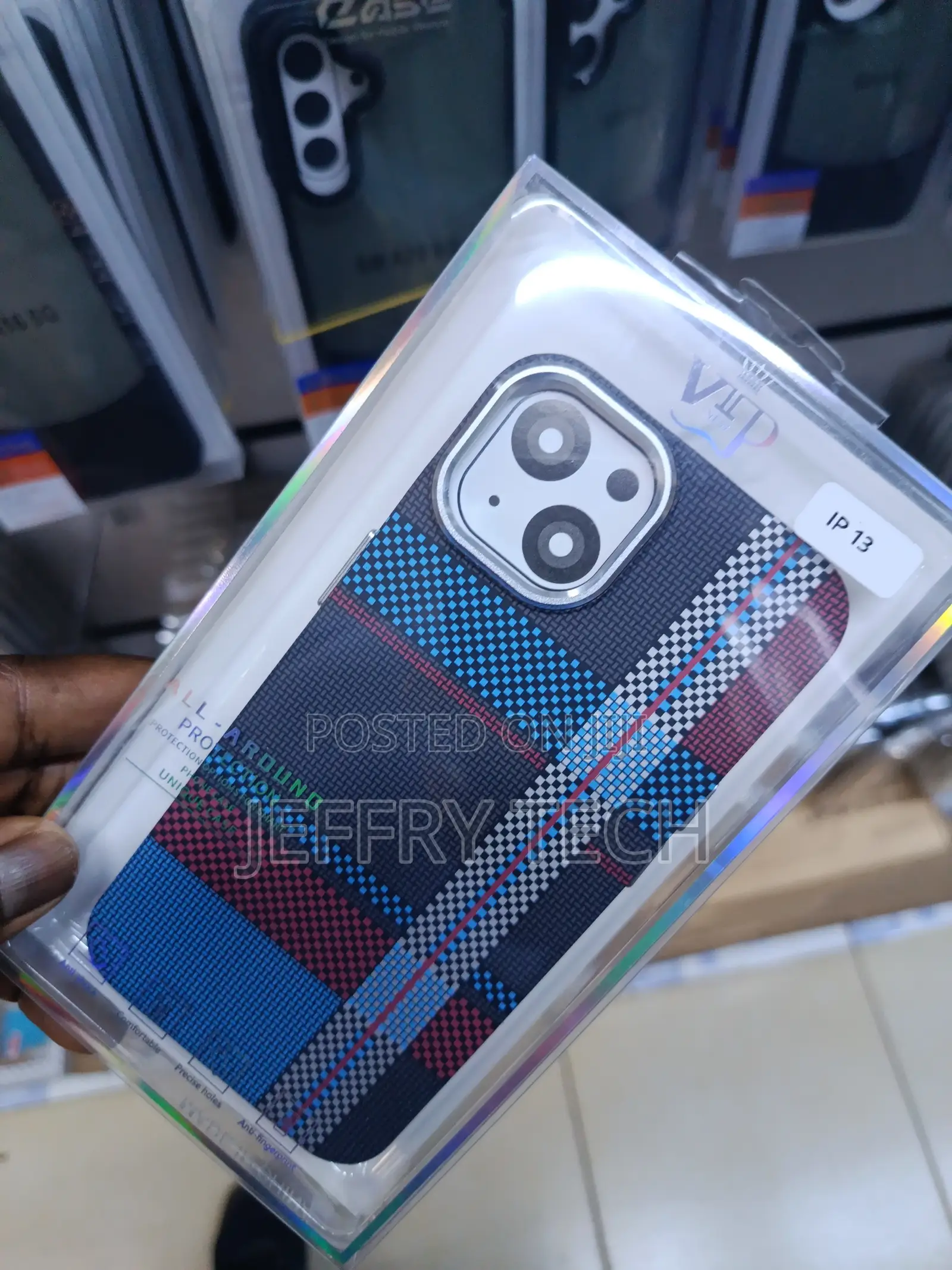 Ucherya Luxo Carbon Fibre Tribal Magsafe Case for iPhone 13