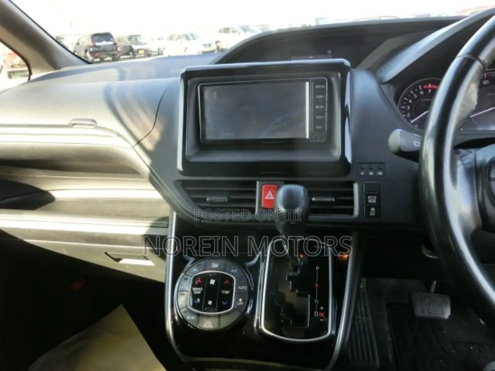 Toyota Esquire 2019 Gray