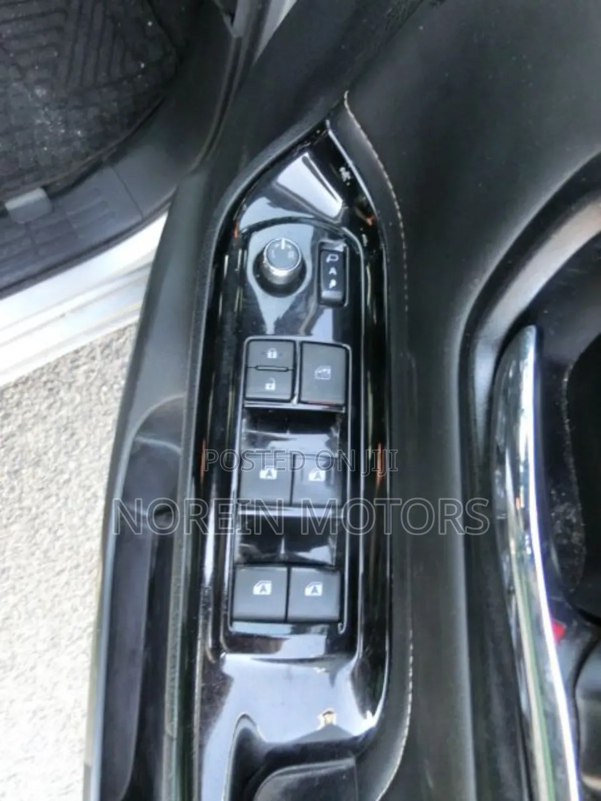 Toyota Esquire 2019 Gray