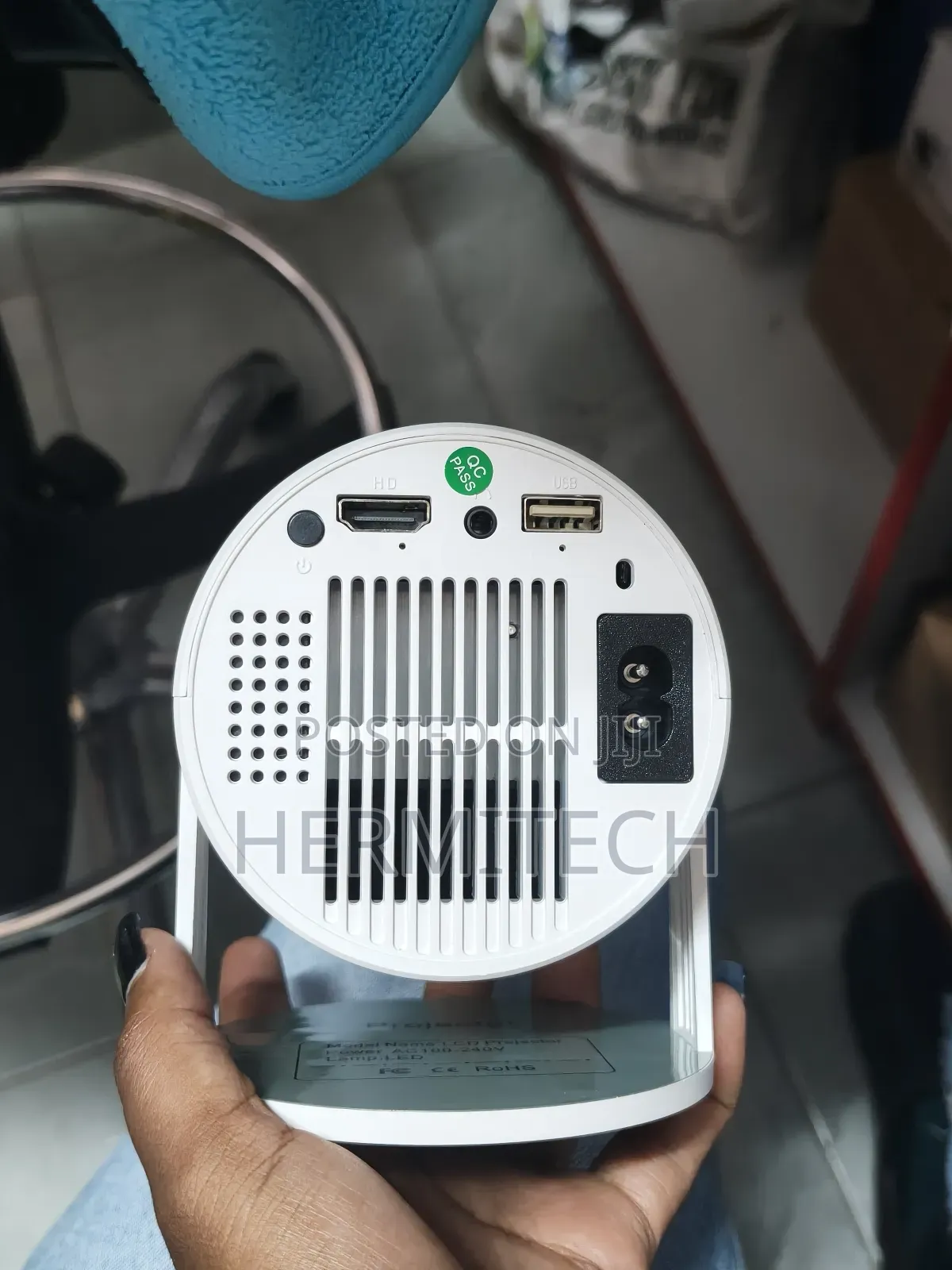 Hy 300 With Usb Port Hdmi Port Wireless Bluetooth Connection Projector