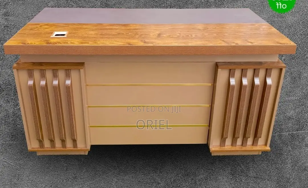 Office Desk : 1400mm Mahogany Executive Office Desk