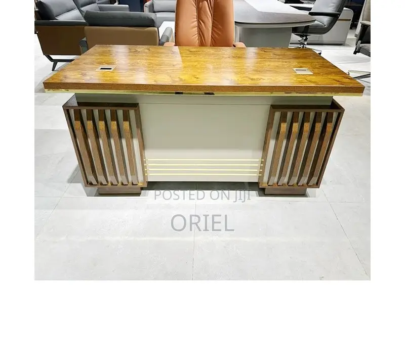 Office Desk : 1400mm Mahogany Executive Office Desk