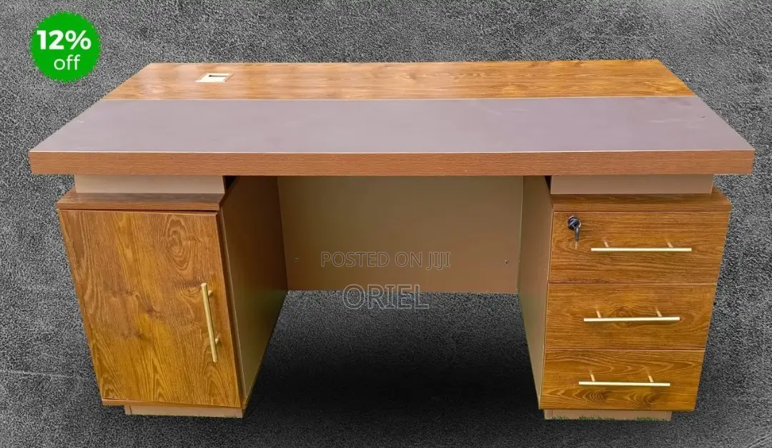 Office Desk : 1400mm Mahogany Executive Office Desk