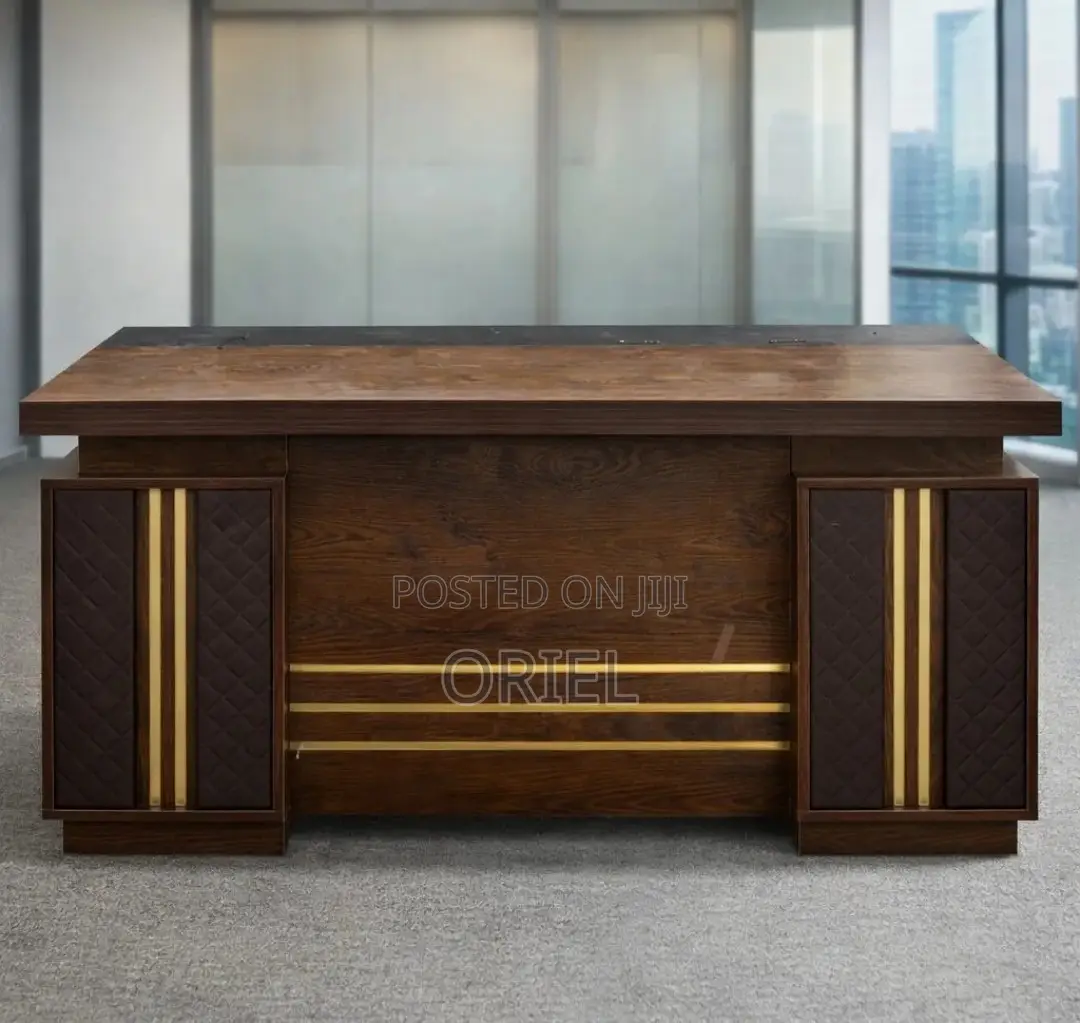Office Desk : 1400mm Mahogany Executive Office Desk