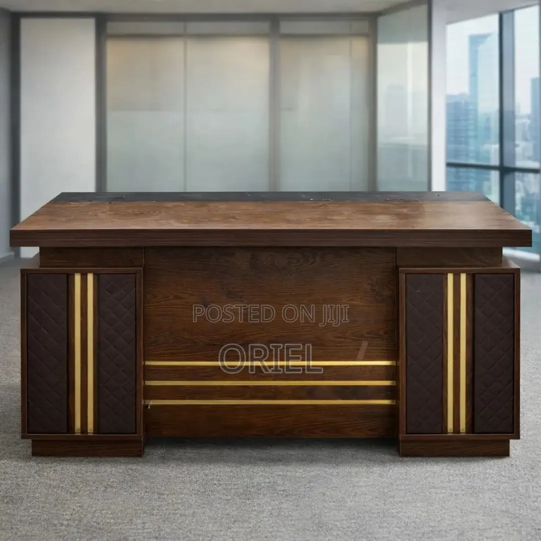 Office Desk : 1400mm Mahogany Executive Office Desk