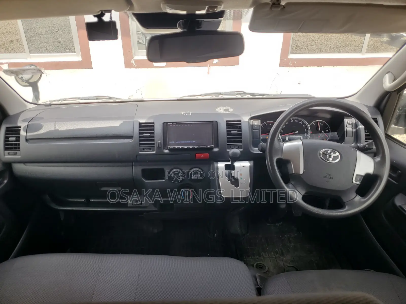 Toyota HiAce 2019