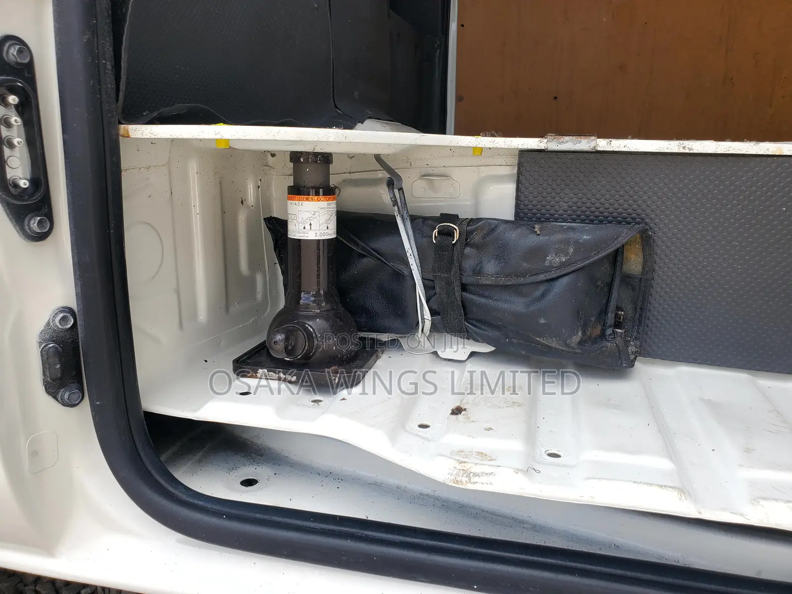Toyota HiAce 2019