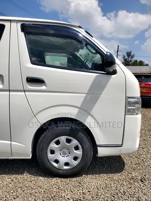 Toyota HiAce 2019