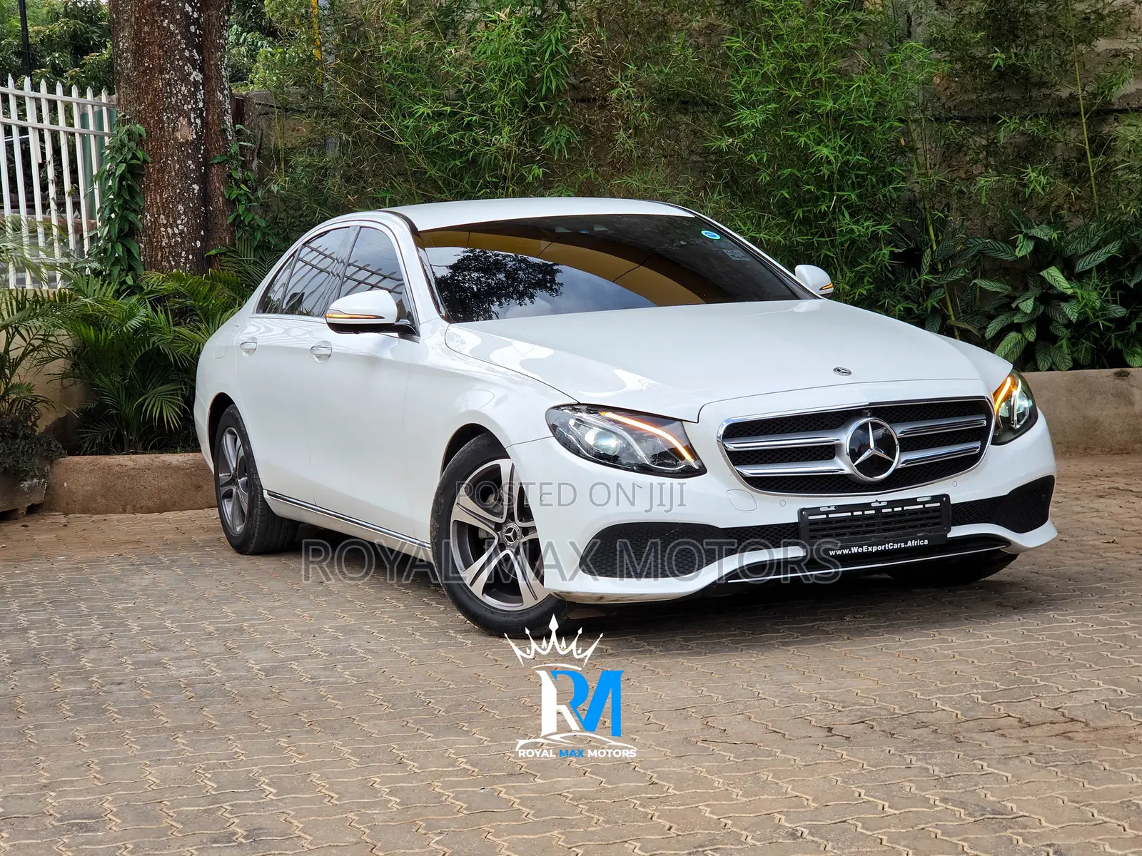 Mercedes-Benz E220 2018 White
