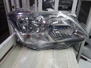 Premio 260 Headlight Non Xenon