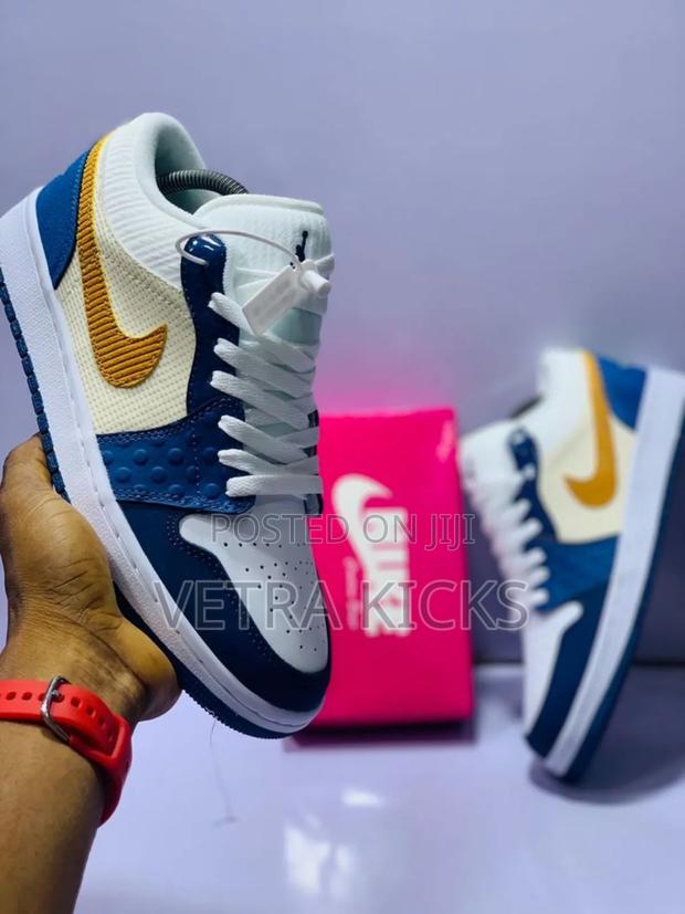 Air Jordan 1 Low Messy Room
