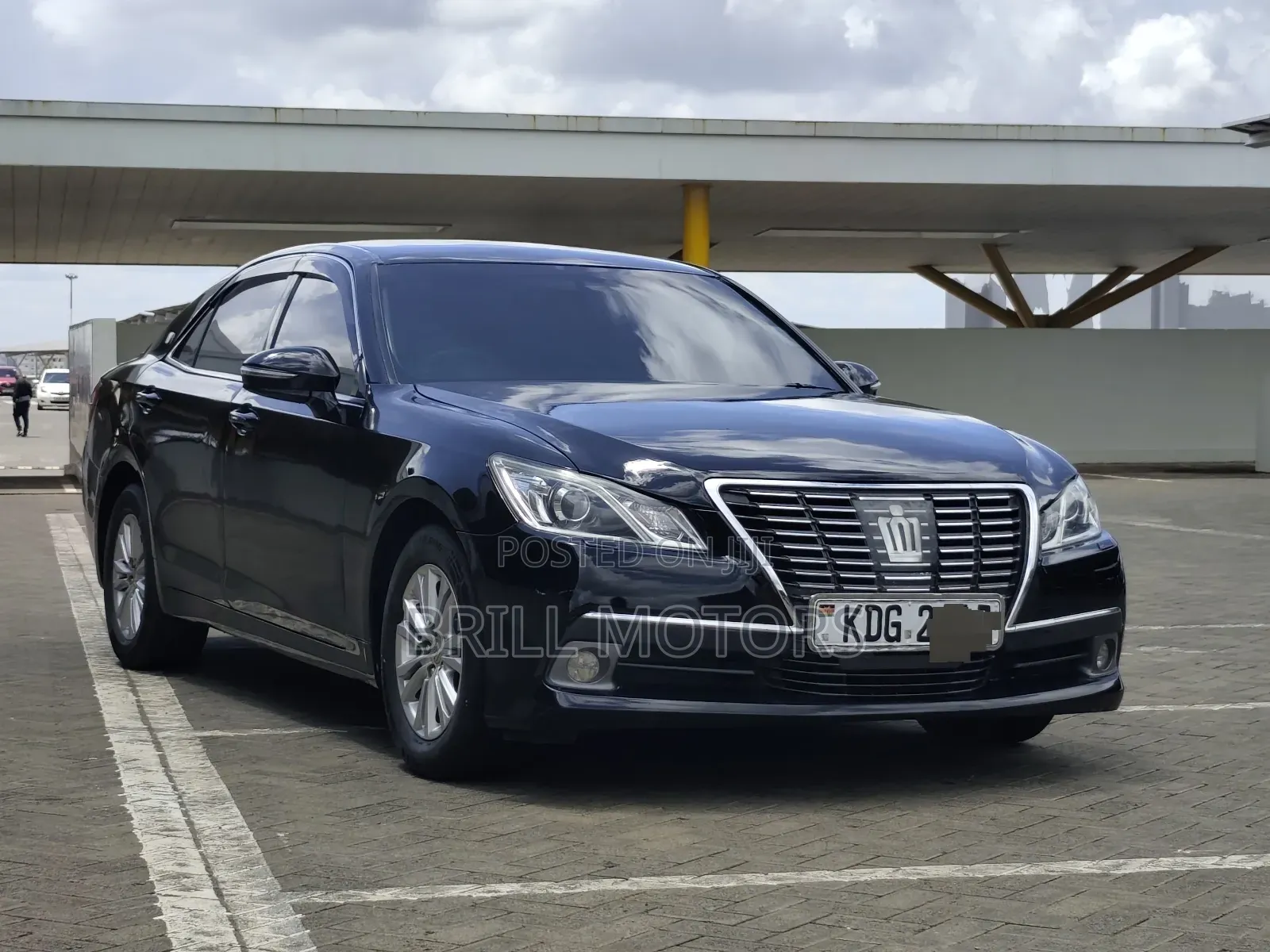 Toyota Crown 2014 Blue