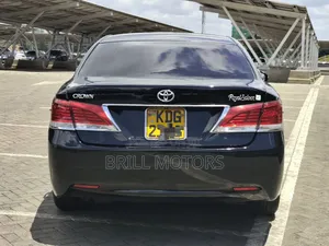 Toyota Crown 2014 Blue