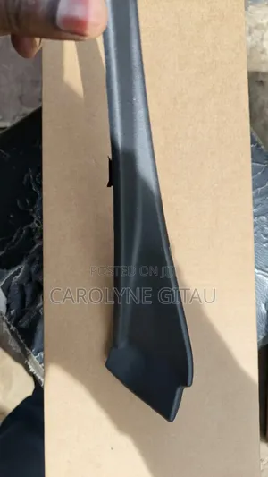 Wind Screen Finisher Extrail New Model